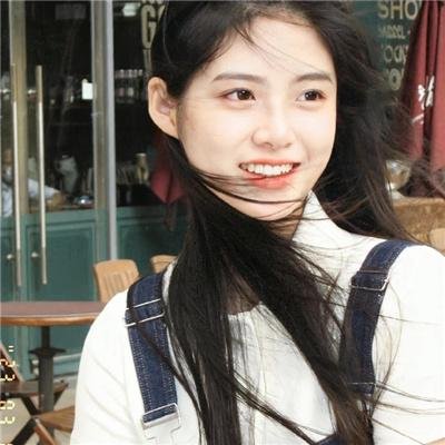 弱比少男闯女校